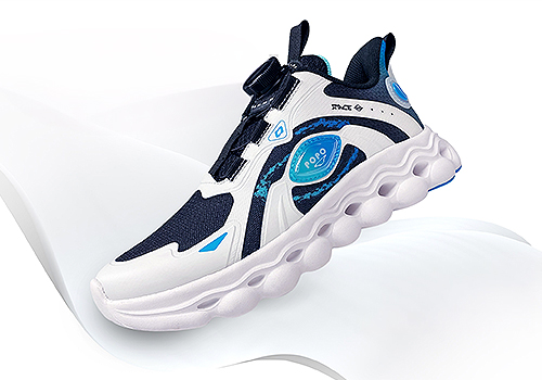 French Design Awards Winner - POPO Kids' Lightweight Running Shoes by ZHE JIANG SEMIR GARMENT CO.,LTD