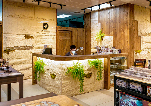 French Design Awards Winner - Dr. Hammer by Shine Design