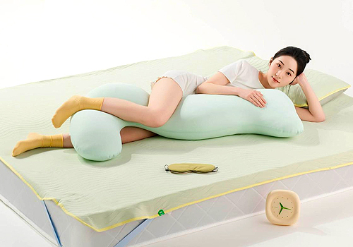 French Design Awards - Fumian Seahorse Body Pillow