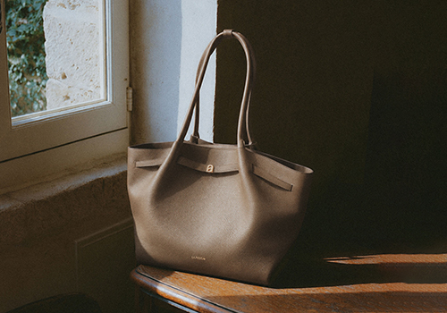 French Design Awards Winner - Lazy Puff Bag by LA FESTIN