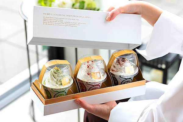 Arita Ware Mini Parfait Gift Box has Won Silver for Refined Packaging Design